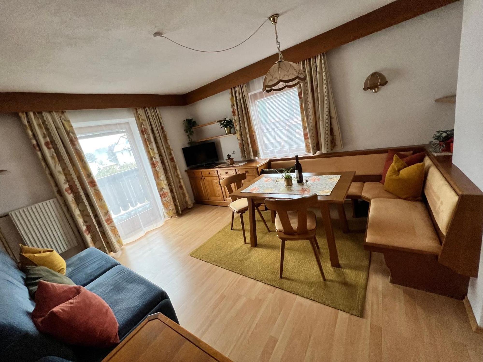 Haus Kneissl Apartment Seefeld in Tirol Bagian luar foto